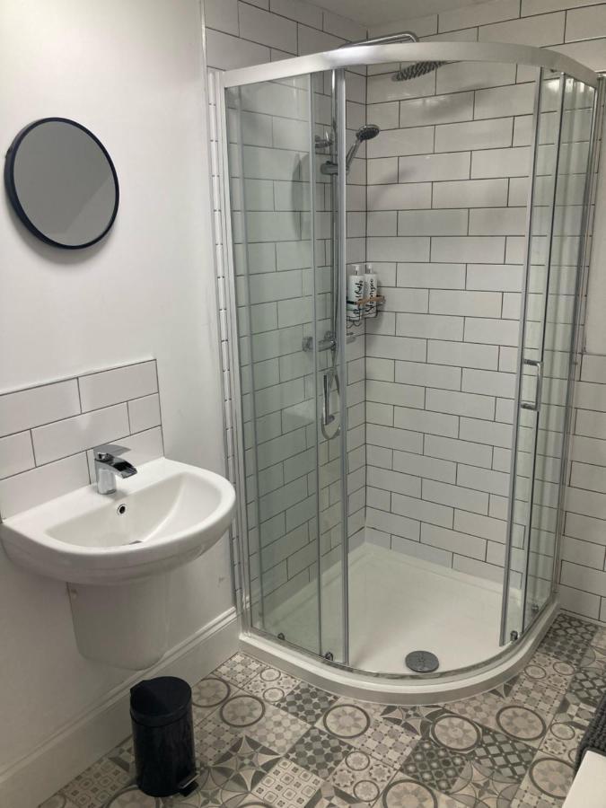 High Barnes 3 Bed House With Parking, Sleeps 7, Quiet Location Daire Sunderland  Dış mekan fotoğraf